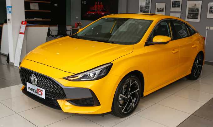 MG5 trong buổi ra mắt tại đại lý ở Bắc Ninh. Ảnh: Lương Dũng