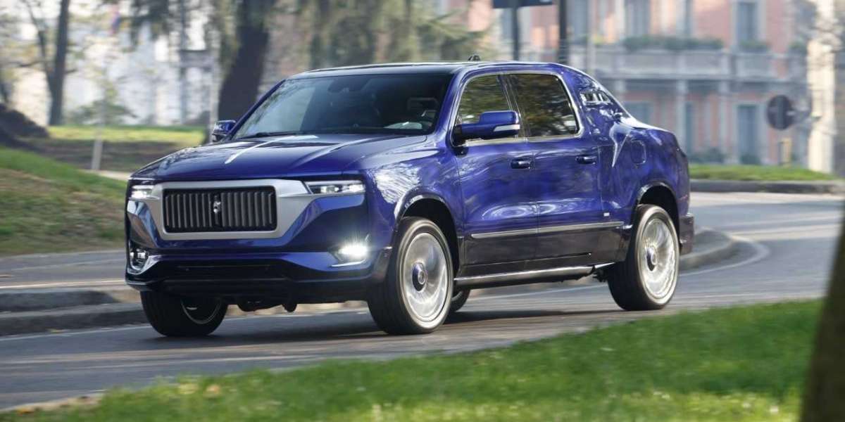 Vừa ra mắt, xe siêu sang Aznom Palladium đã có chủ