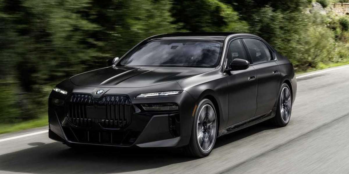 BMW 7-Series 2023 chính thức ra mắt