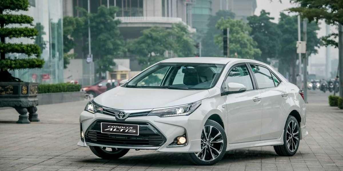 Toyota ưu đãi cho khách hàng mua Corolla Altis, Innova và Wigo trong tháng 2/2022