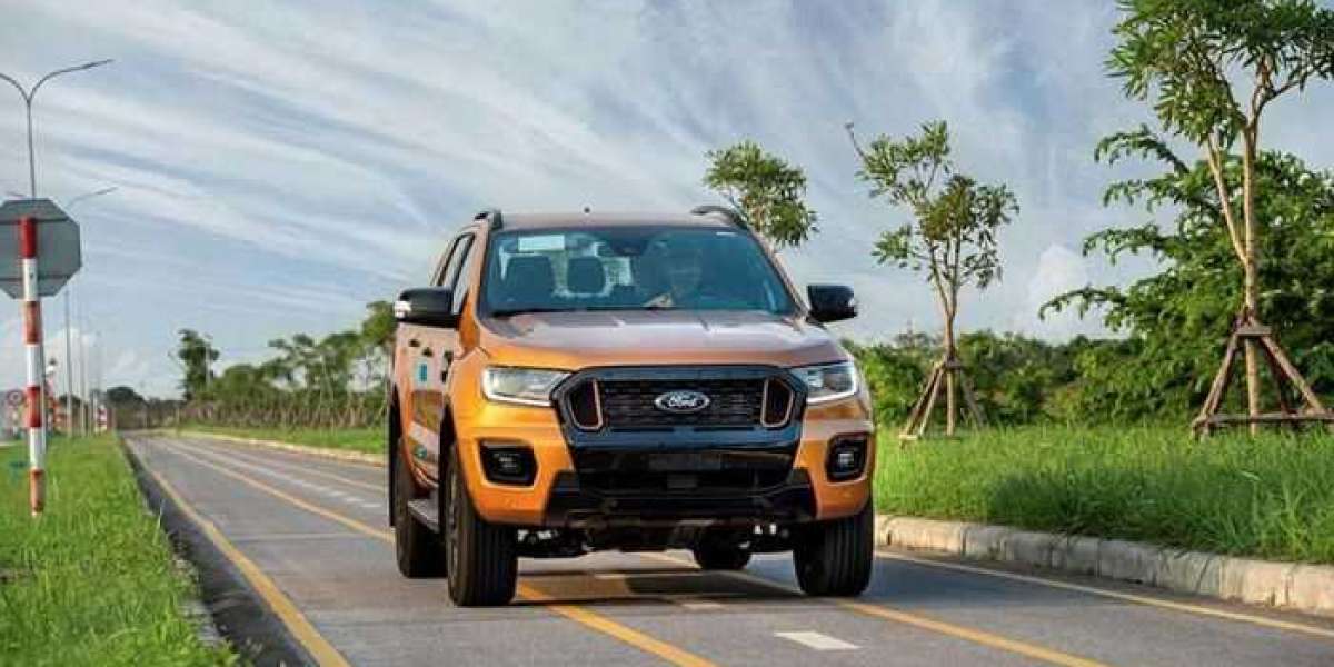 Ford Ranger “kèm lạc” tới 90 triệu đồng