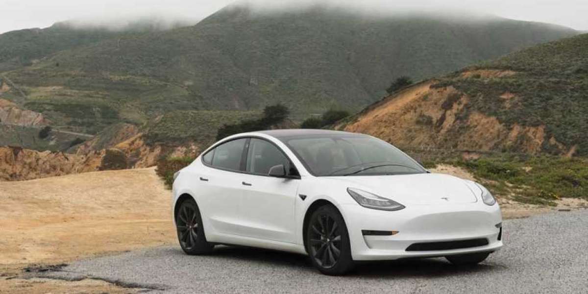 Tesla hoãn xây dựng “siêu nhà máy”