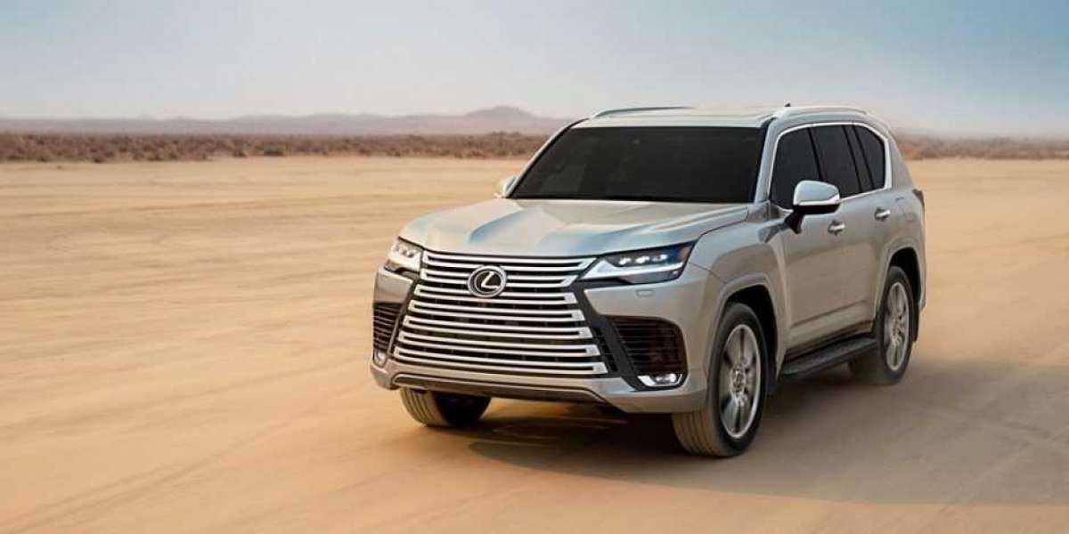 Bắt gặp Lexus LX600 2022 tại sân bay Hòa Lạc, chuẩn bị sẵn sàng cho ngày ra mắt