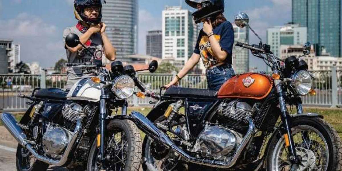 Royal Enfield tăng nhiệt mùa hè