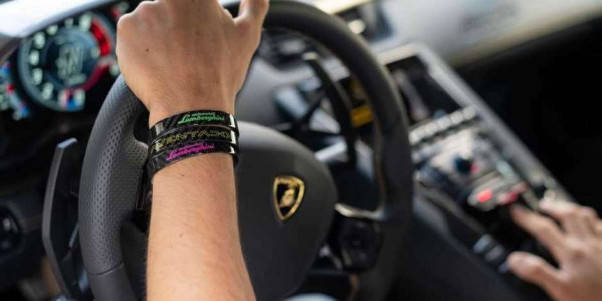 Lamborghini ủng hộ ngày tái chế toàn cầu, hướng tới sử dụng các vật liệu bền vững