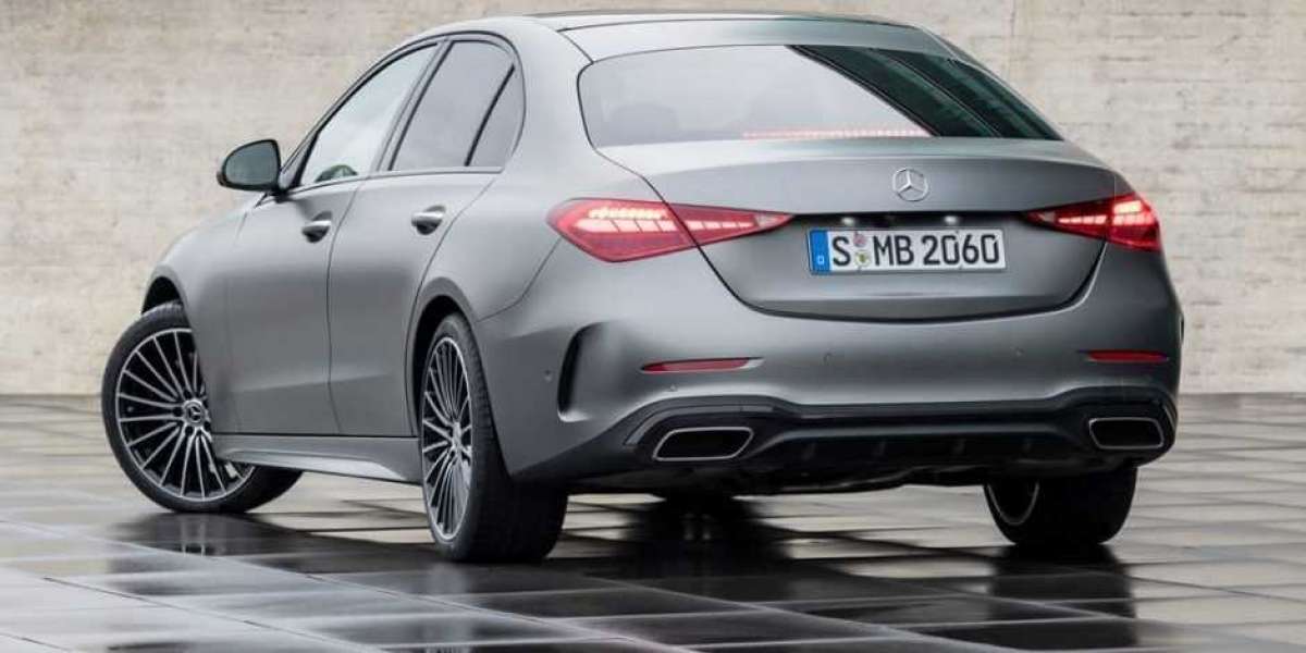 Mercedes-AMG C63e 2021: tăng áp điện hóa không độ trễ, kết cấu hybrid như xe đua F1, hệ dẫn động siêu nhạy