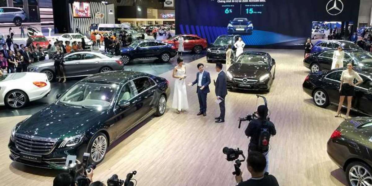 [VMS 2018] Hơn 88.000 lượt khách tham quan trong hai ngày đầu Triển lãm Ô tô Việt Nam năm 2018