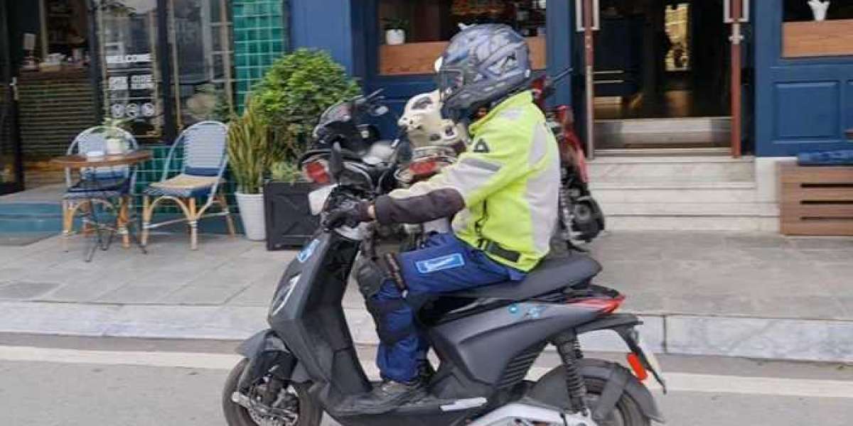 Piaggio chạy thử xe máy điện tại Việt Nam