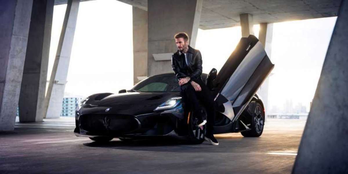 Sức mạnh và vẻ đẹp: Chuyện chưa kể về Maserati MC20 và David Beckham