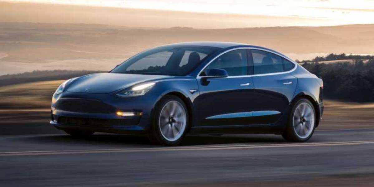 Liệu Tesla có giao được đủ xe Model 3 tới các khách hàng đã đặt?