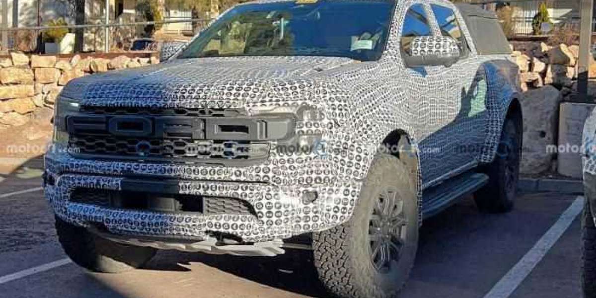 Ford Ranger Raptor 2023 lộ ảnh nội thất trước ngày ra mắt
