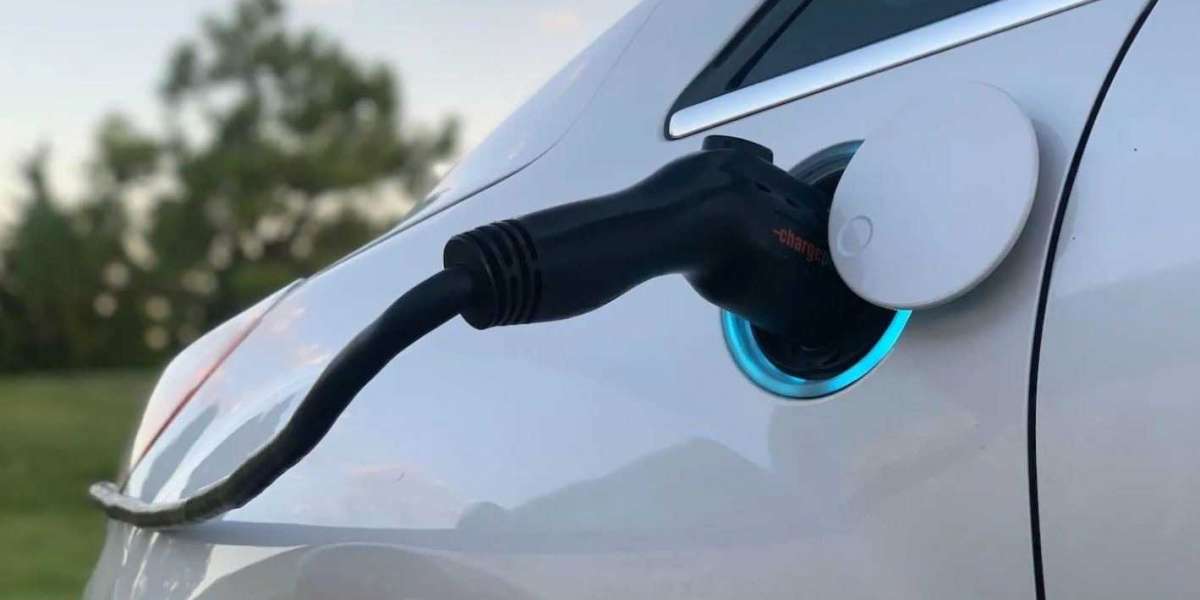 Đề xuất mở rộng chính sách ưu đãi lệ phí trước bạ cho cả xe Hybrid