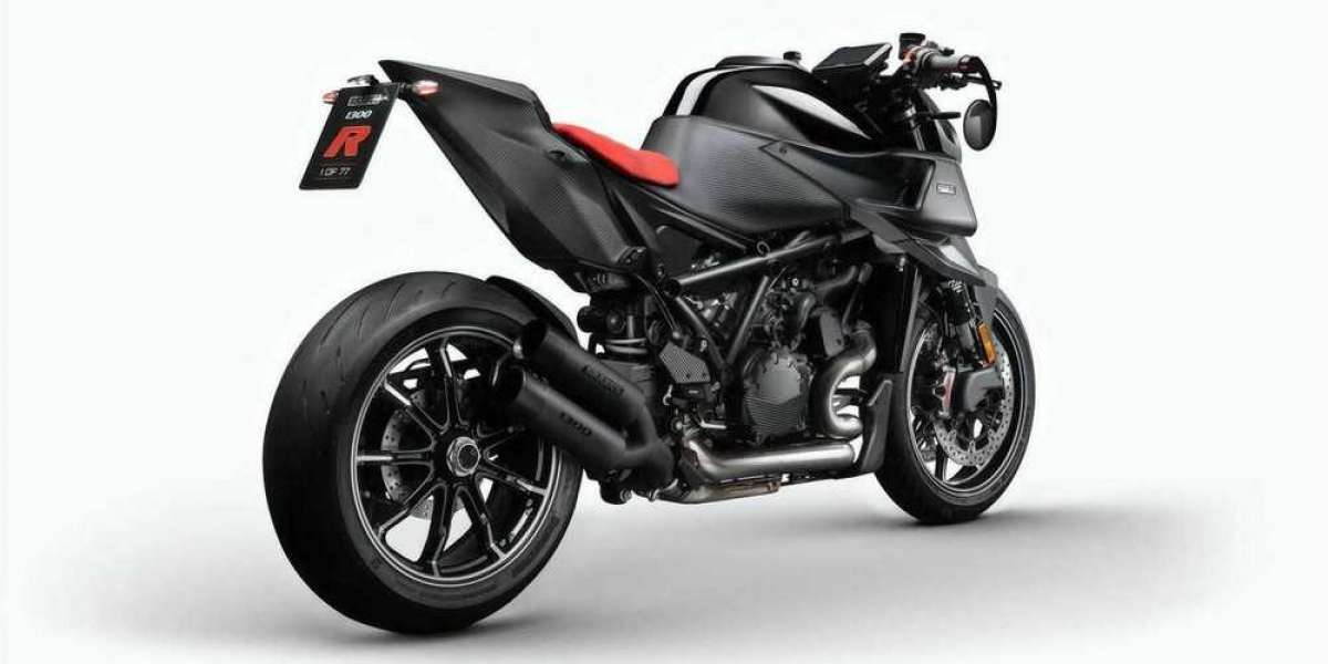 Siêu mô tô độ Brabus hàng hiếm chuẩn bị về Việt Nam