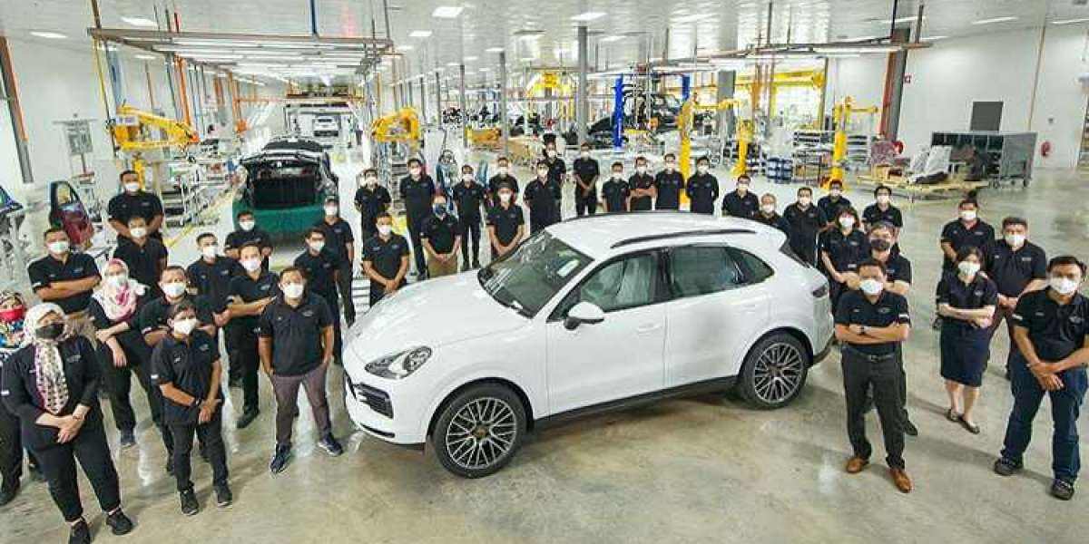 Porsche xuất xưởng chiếc Cayenne đầu tiên được lắp ráp tại Malaysia