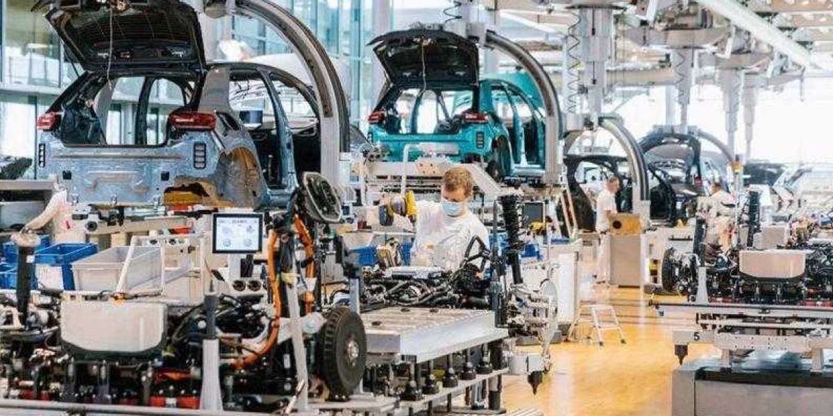 Các hãng xe ngừng xuất khẩu ô tô sang Nga
