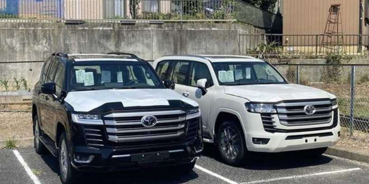 Toyota Land Cruiser thế hệ mới trình làng với động cơ tăng áp và mức giá hơn 4 tỷ đồng