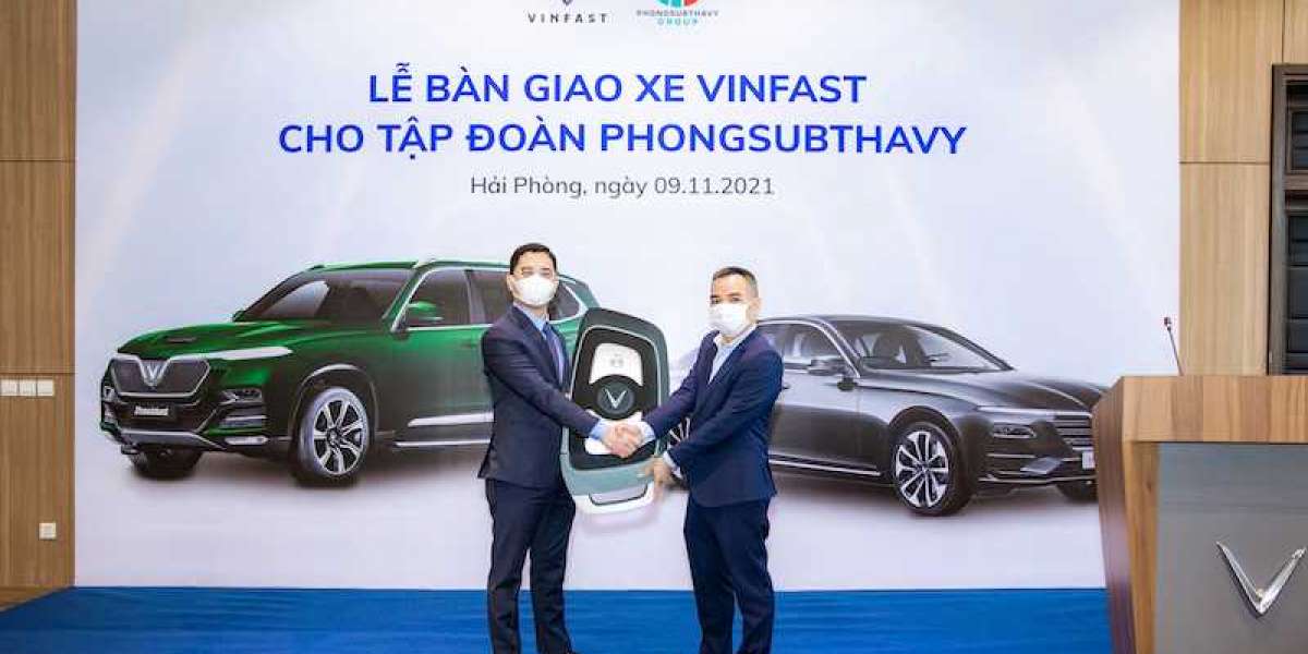 VinFast xuất khẩu lô xe đầu tiên sang thị trường Lào