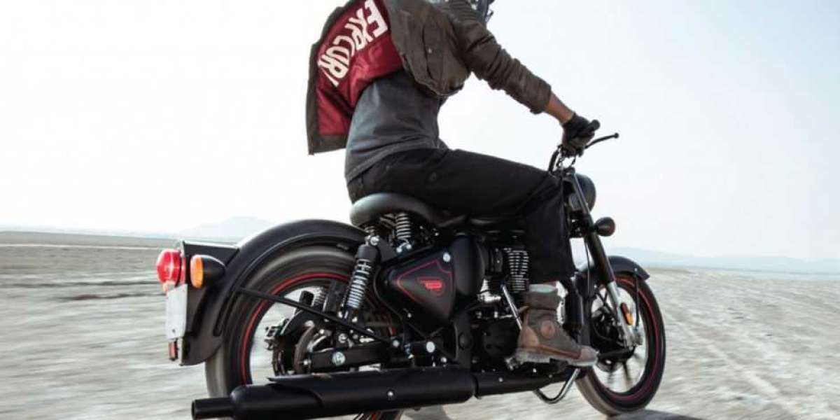 Royal Enfield Classic & Bullet 2020 có giá từ 131 triệu đồng