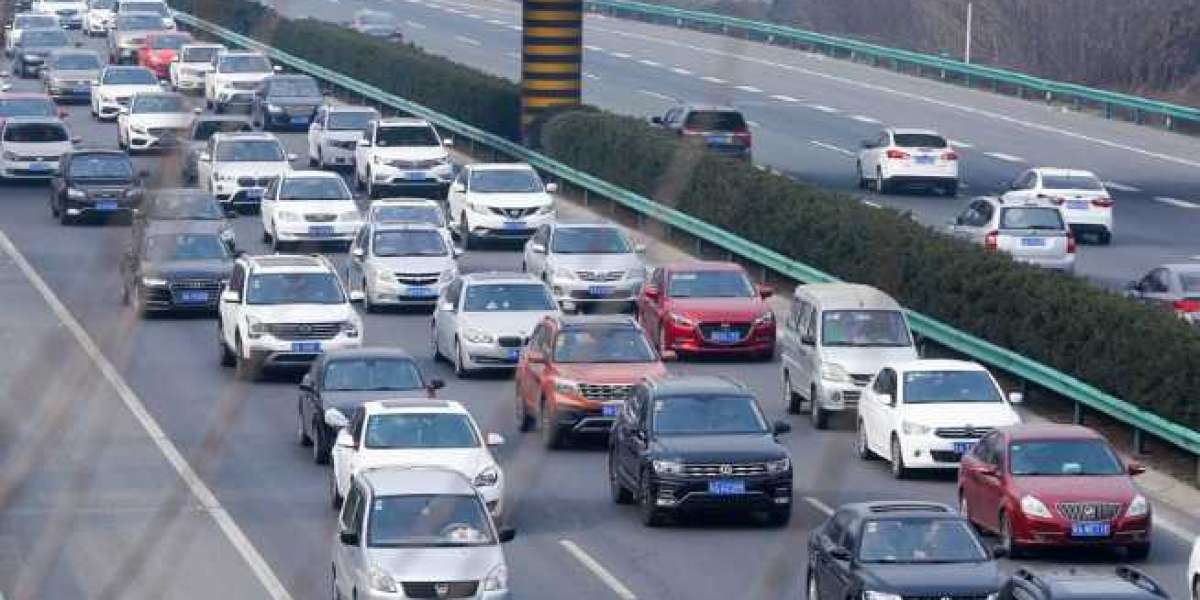 Trung Quốc tăng cường hạn chế xe cộ lưu thông nhằm đối phó ô nhiễm