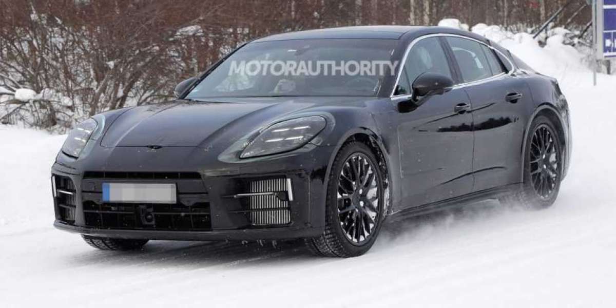 Porsche Panamera 2024 bị bắt gặp khi đang chạy thử