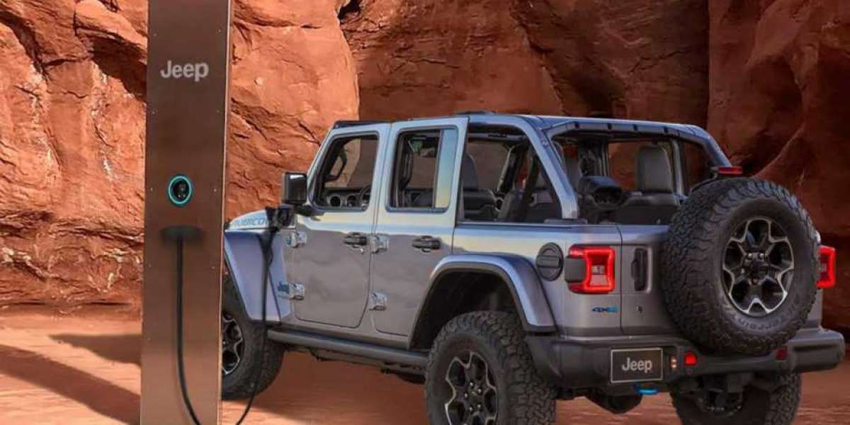 Vạch lối đi riêng: Jeep chọn lắp trạm sạc ô tô điện trên mọi cung đường hẻo lánh