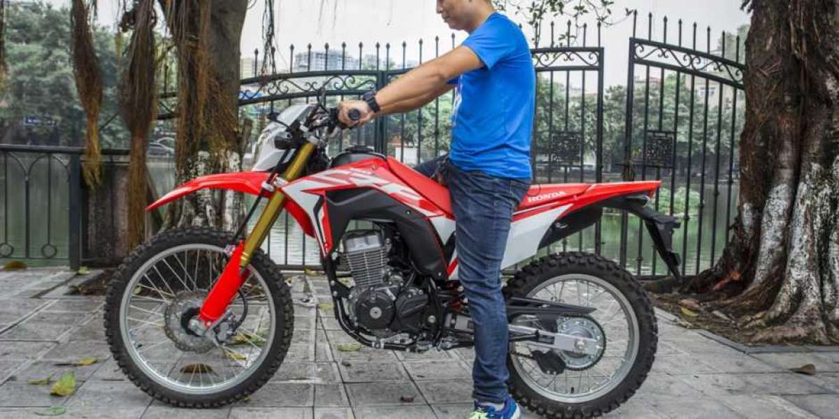 Ngắm Honda CRF 150L giá 77 triệu đồng tại Hà Nội