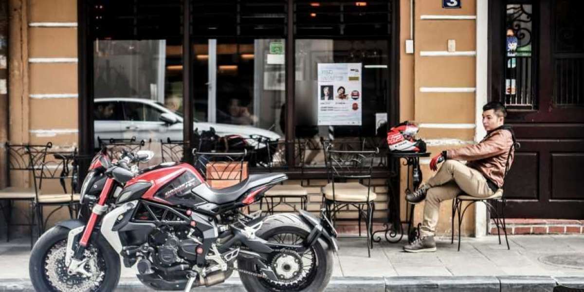 MV Agusta Dragster 800RR – Mãnh thú trong lốt lãng tử đường phố