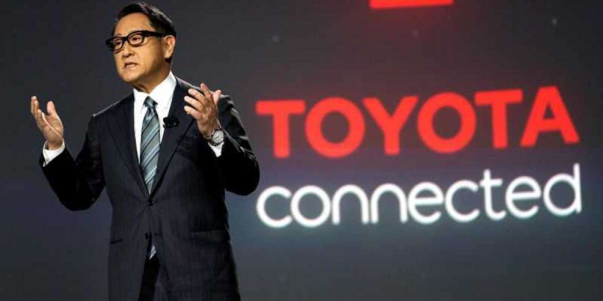 Chủ tịch Toyota được bình chọn là “Nhân vật xe hơi của năm 2021”