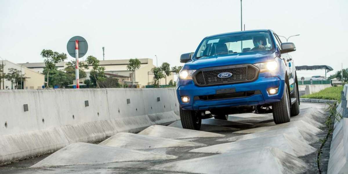 Giá Ford Ranger lắp ráp tại đại lý: Ưu đãi 50 triệu đồng