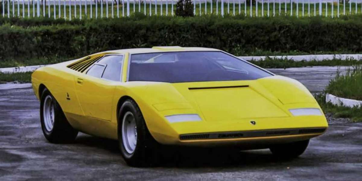 Lamborghini tung video quá trình lắp động cơ cho siêu xe “bí ẩn”