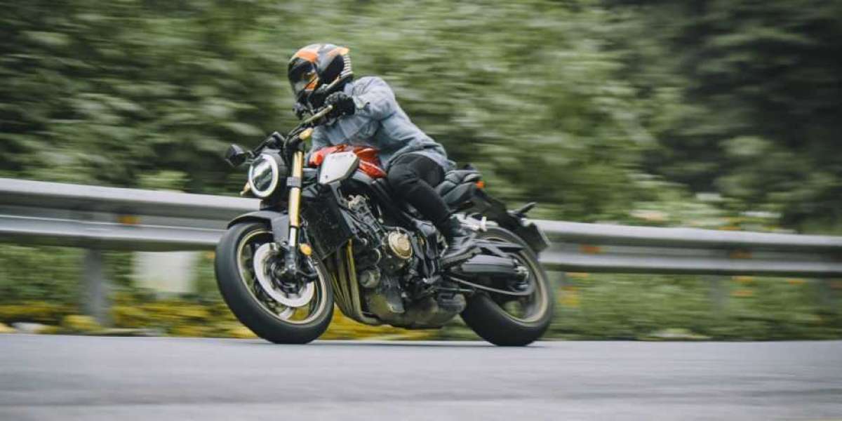 Honda CB650R – Còn gì thú vị ở năm 2022?