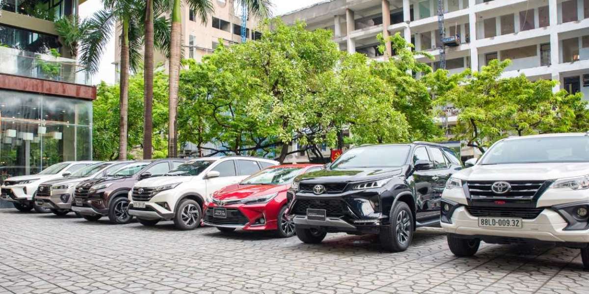 Dàn xe Toyota quy tụ trong Hành trình “Toyota SUV – Đậm Chất Sống”