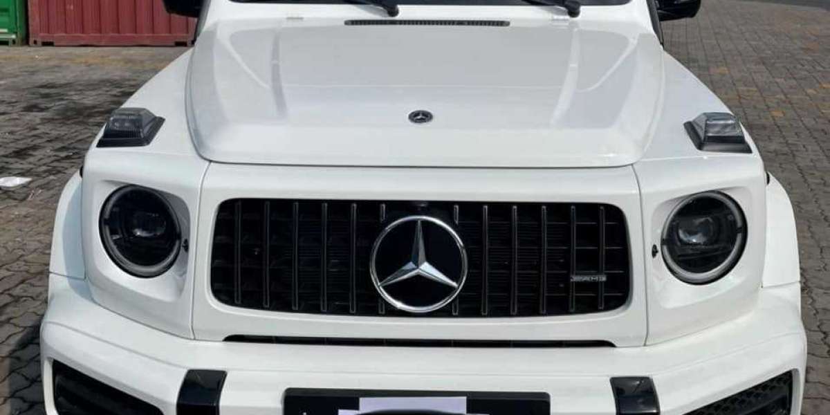 Cận cảnh Mercedes-AMG G63 phiên bản 40 năm vừa cập bến Việt Nam