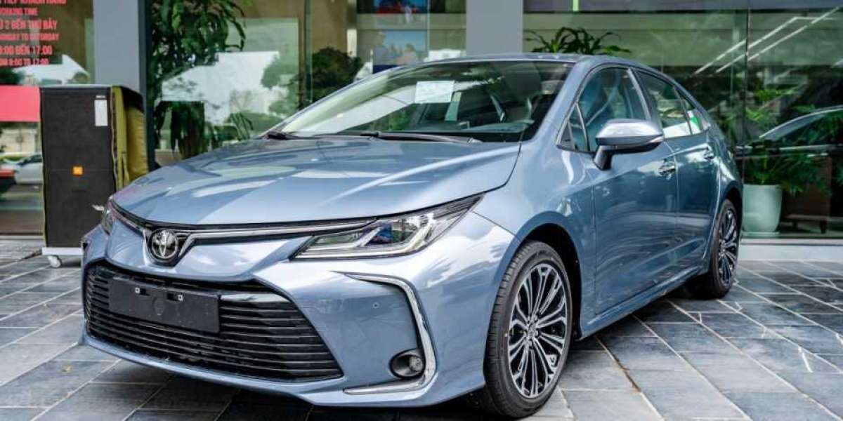 Bóc tách Toyota Corolla Altis 2022 bản 1.8V: Đây mới là bản “chiến lược” của Toyota?