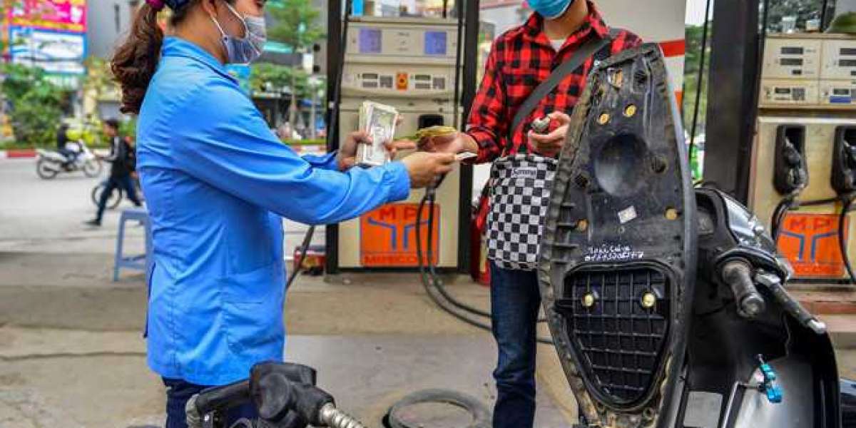 Chiều 27/10, giá xăng giảm 159 đồng/lít