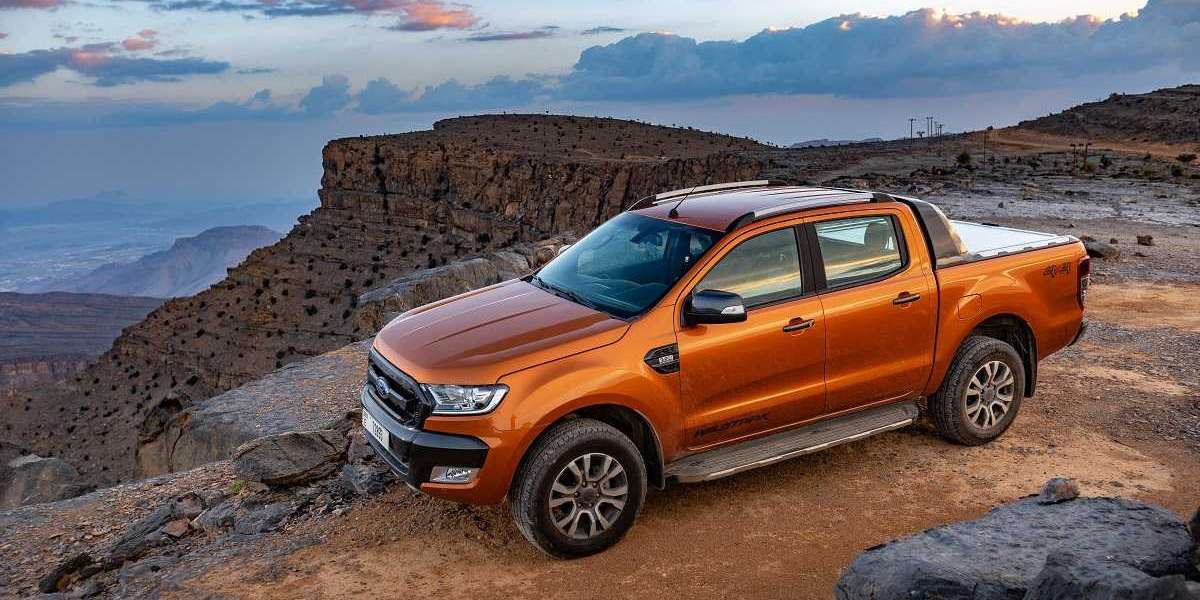 Xe bán tải tháng 9/2020: Ford Ranger cô đơn trên đỉnh