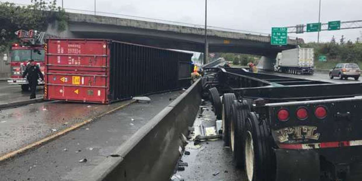 Công nghệ tương lai giúp tài xế container an toàn hơn