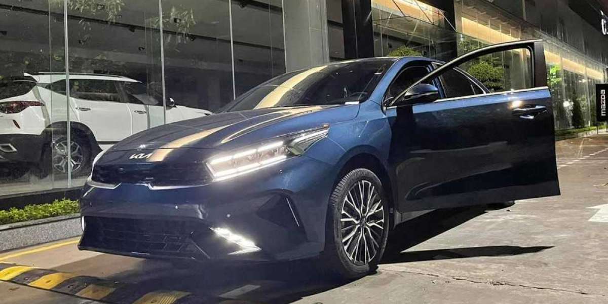 Chạm mặt Kia K3 2022 tại đại lý