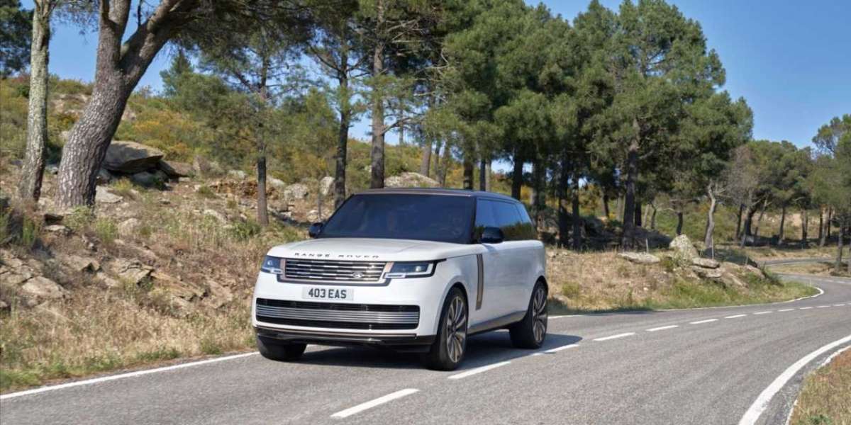 SUV hạng sang Range Rover chính thức ra mắt toàn cầu