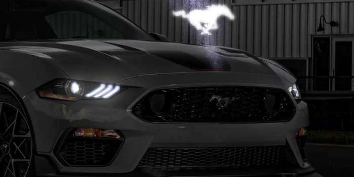 Xe Ford sẽ có logo 3D lơ lửng và phát sáng