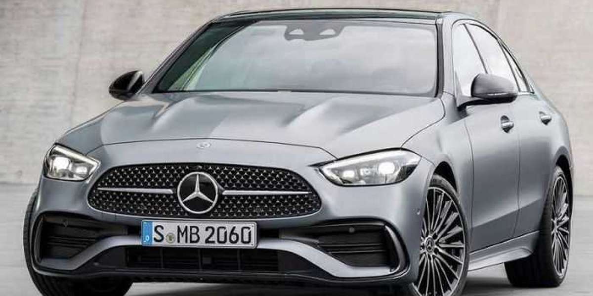 Mercedes-Benz C300 AMG 2022 sắp về Việt Nam, từ 2,3 tỷ đồng