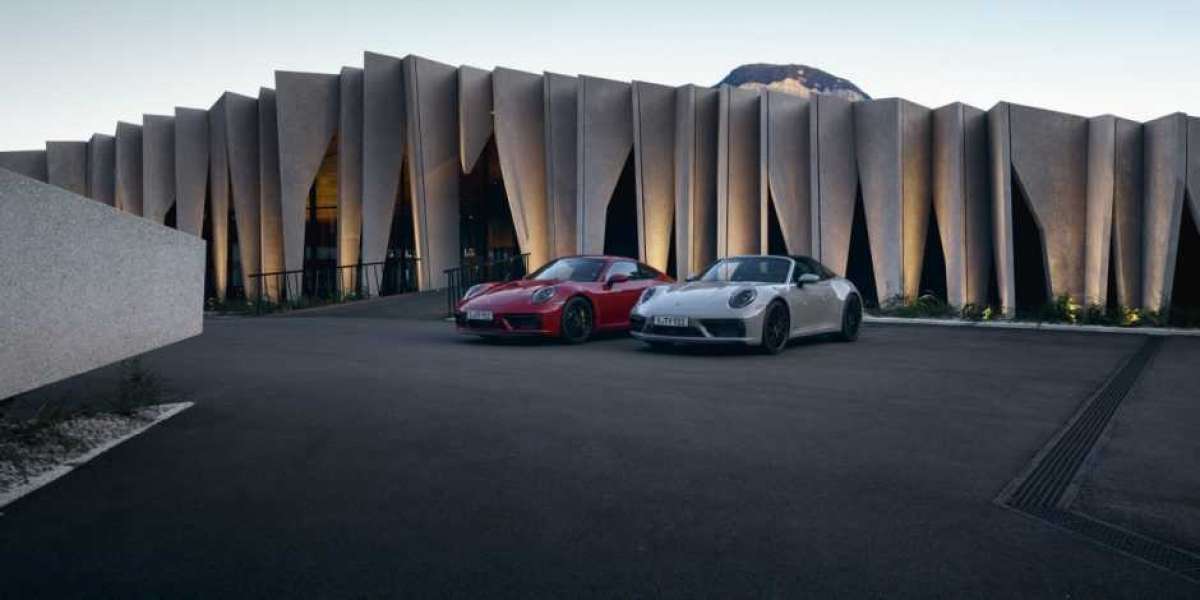 Các phiên bản Porsche 911 GTS mới: Ấn tượng và mạnh mẽ hơn bao giờ hết
