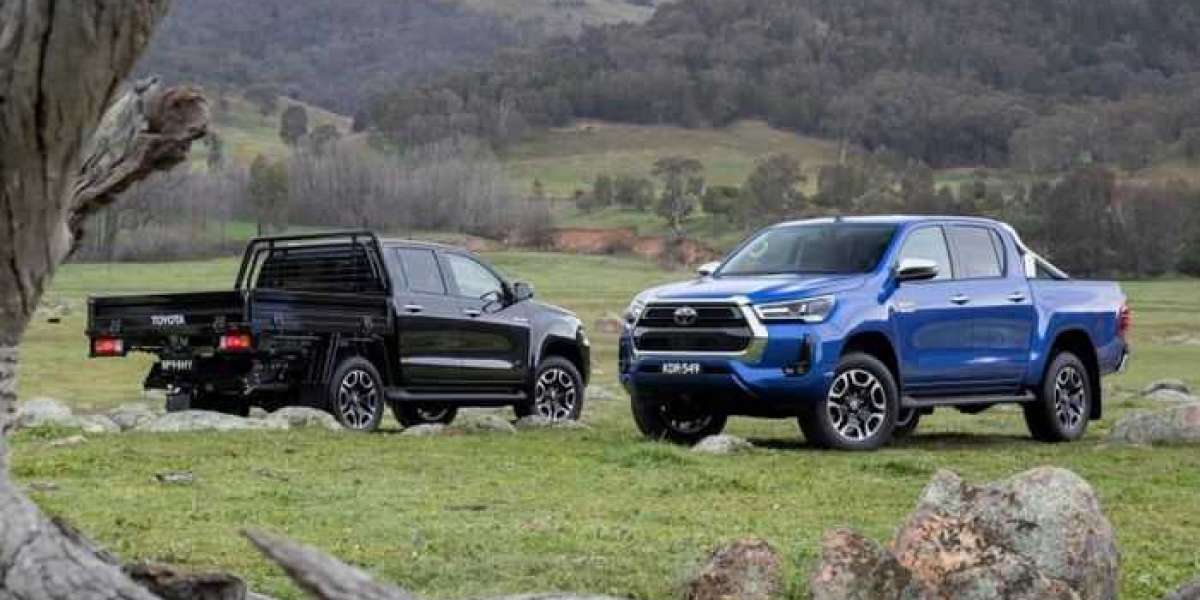 Toyota ra mắt phiên bản nâng cấp của Hilux và Fortuner