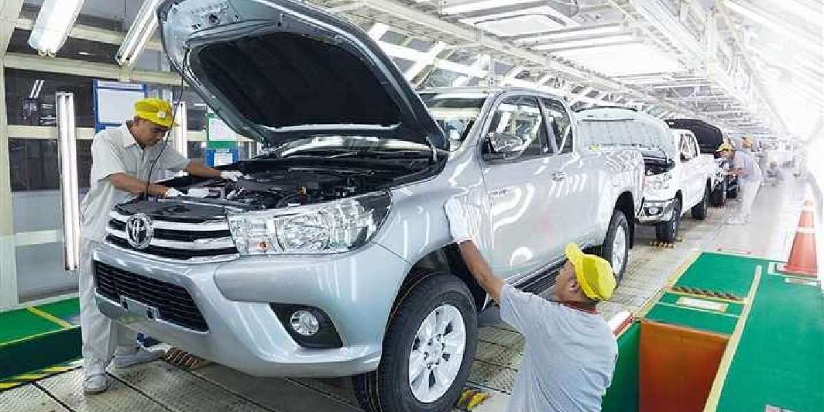 Toyota tạm dừng 3 nhà máy, Corolla Cross bị ảnh hưởng