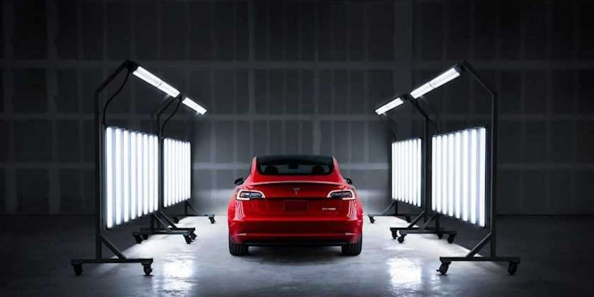 Thay pin Tesla Model 3, bay ngay một chiếc VinFast Fadil!