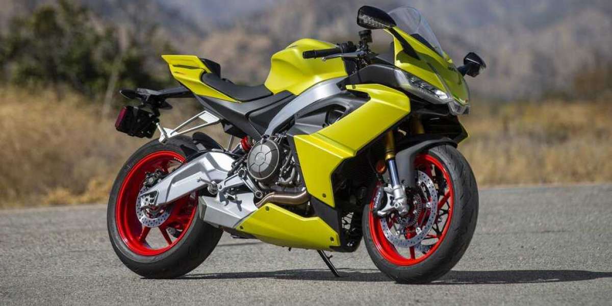 Môtô Aprilia và Moto Guzzi sắp bán tại Việt Nam