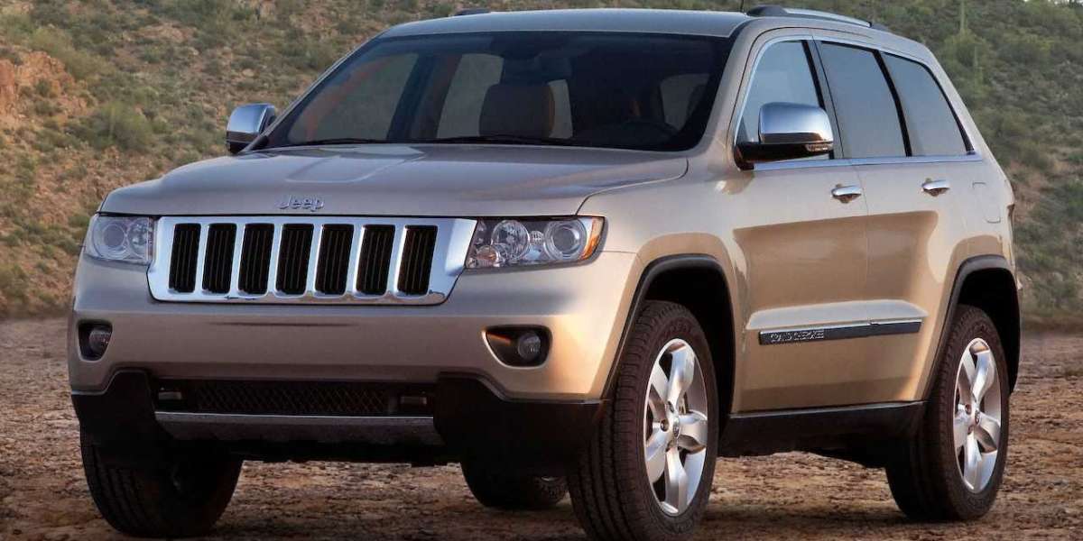 Jeep và Toyota đồng loạt triệu hồi xe tại Việt Nam do lỗi bơm xăng