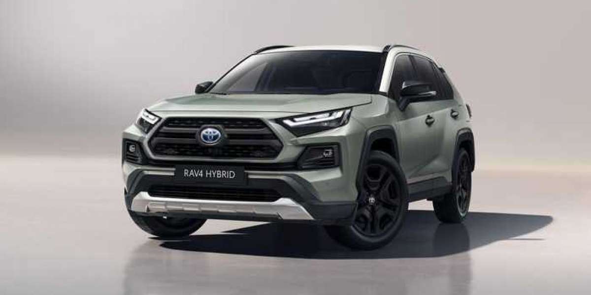 Toyota RAV4 Adventure ra mắt