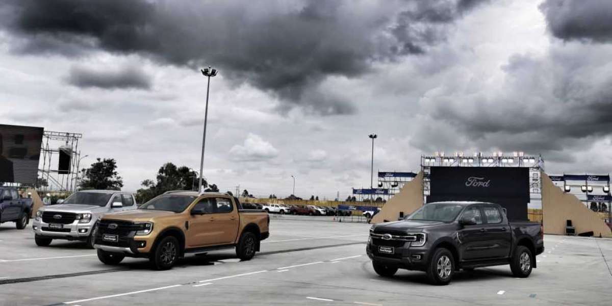 Ford Ranger thế hệ mới chính thức ra mắt thị trường Việt, giá từ 659 triệu đồng