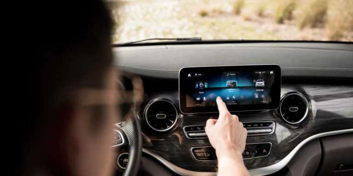 Mercedes-Benz V-Class sẽ được trang bị hệ thống thông tin giải trí MBUX mới